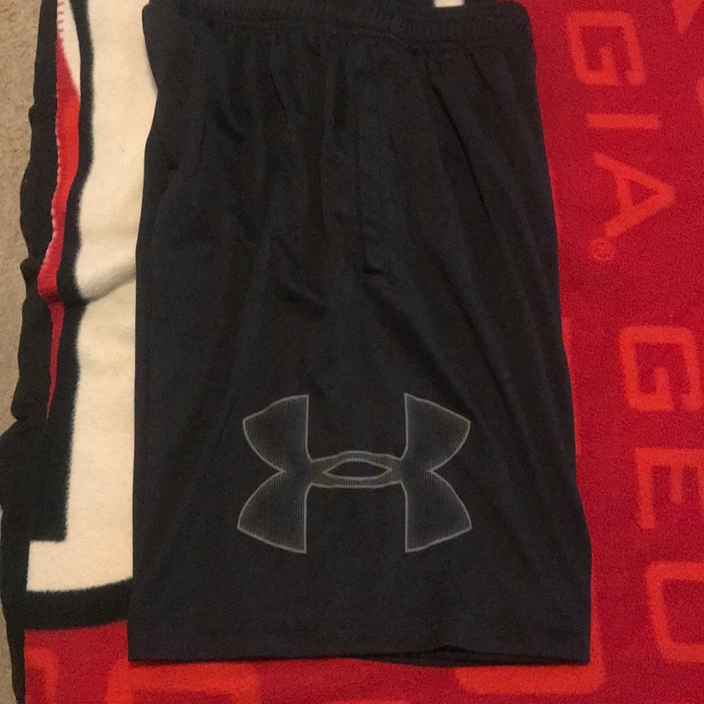 Black under armour shorts